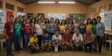 Editais de Financiamento Comunitário: Prazos Finais em Março de 2025 Membros de uma comunidade brasileira colaborando em um projeto social, com sorrisos e engajamento, simbolizando a união e o impacto das iniciativas comunitárias financiadas.